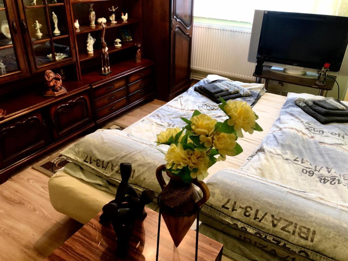 La Symo Apartament Straja Lupeni Lupény Kültér fotó